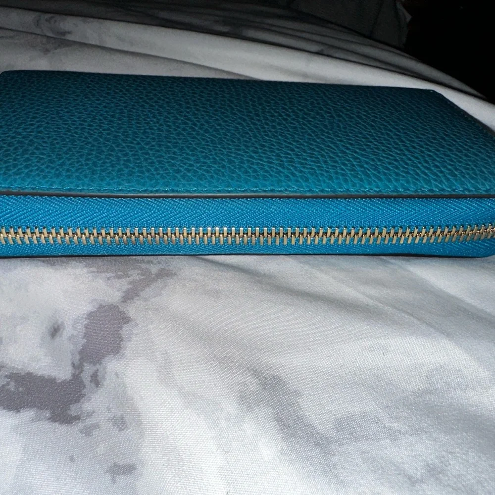 Gucci Zippy Leather wallet blue